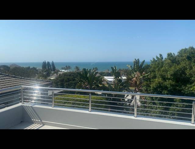 4 BEDROOM HOUSE FOR SALE IN COMPENSATION BEACH